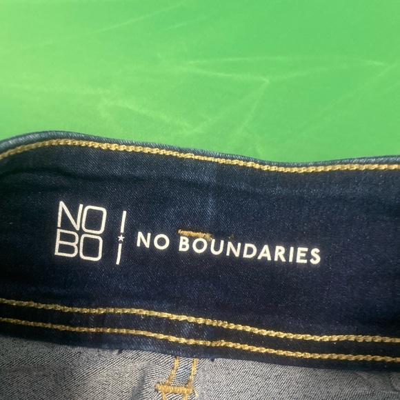 Outfit - Picture 8 of 10